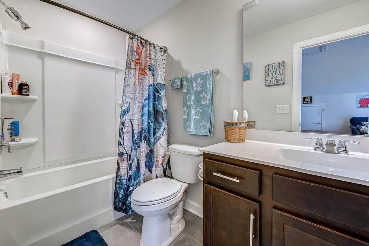 215 Goldenrod Circle Photo 31