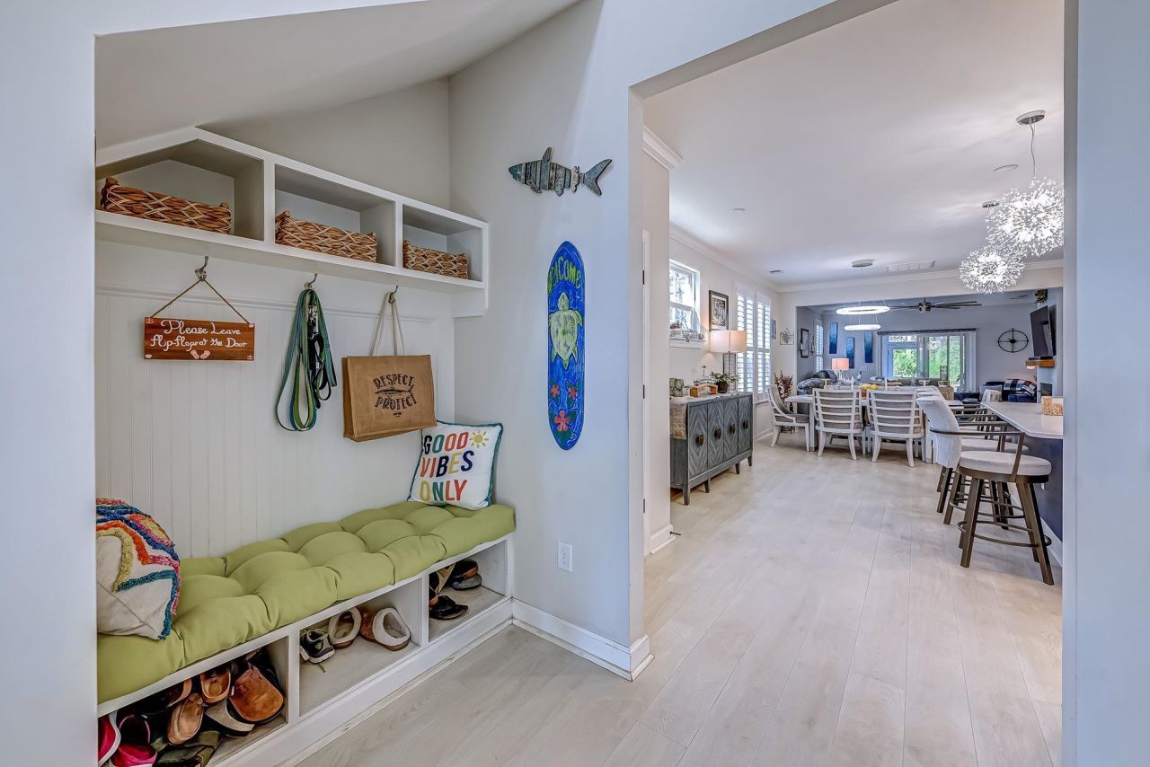 215 Goldenrod Circle Photo 36