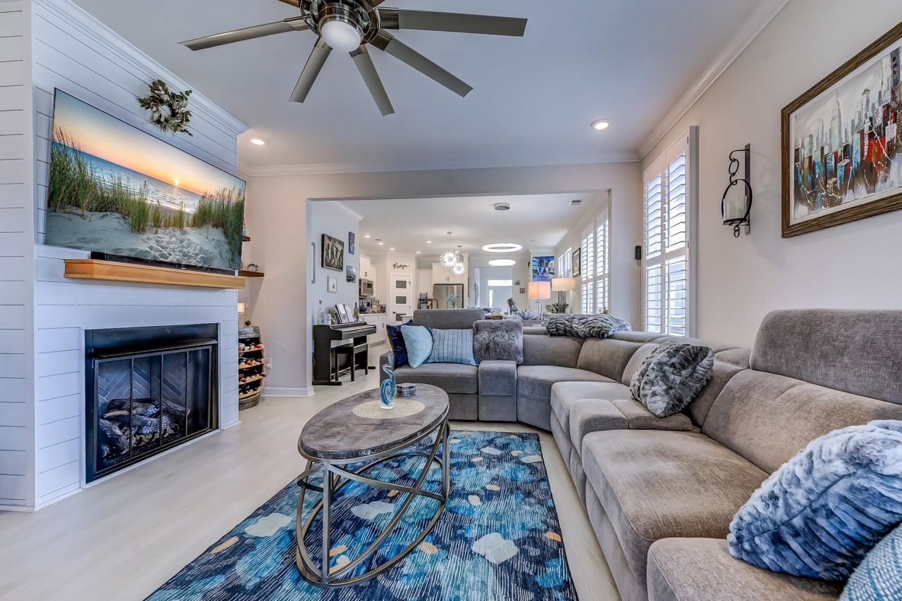 215 Goldenrod Circle Photo 38