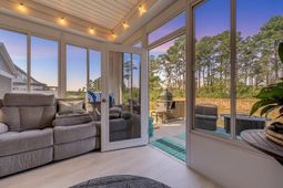 215 Goldenrod Circle photo 4