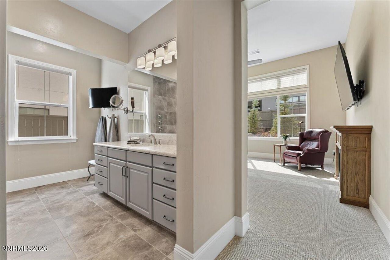 722 W Pleasant Oak Trail, Reno, NV 89511 Photo