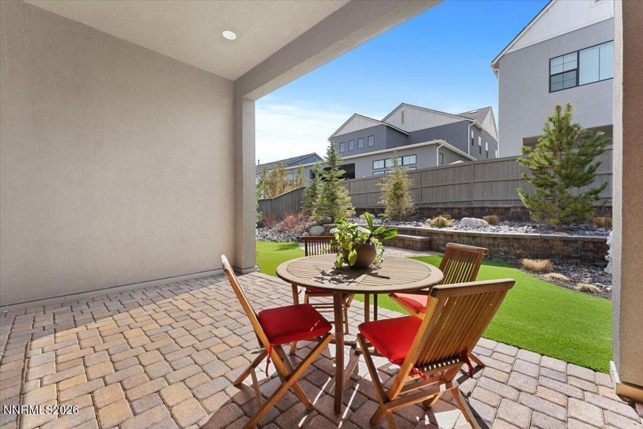 722 W Pleasant Oak Trail, Reno, NV 89511 Photo