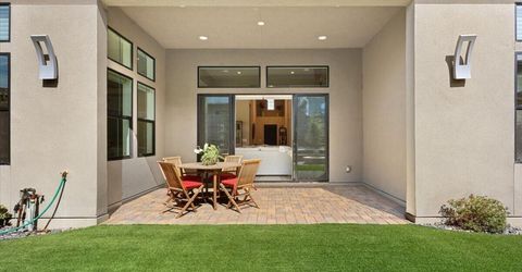 722 W Pleasant Oak Trail, Reno, NV 89511 Photo