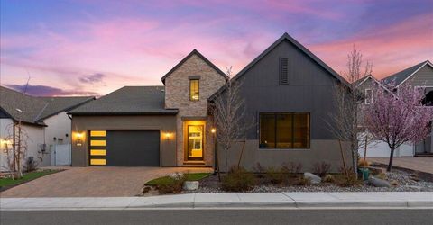 722 W Pleasant Oak Trail, Reno, NV 89511 Photo