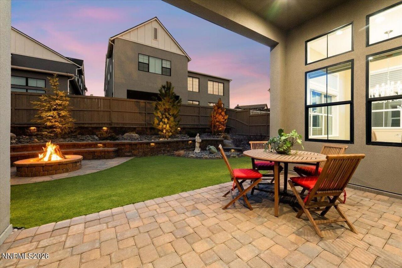 722 W Pleasant Oak Trail, Reno, NV 89511 Photo