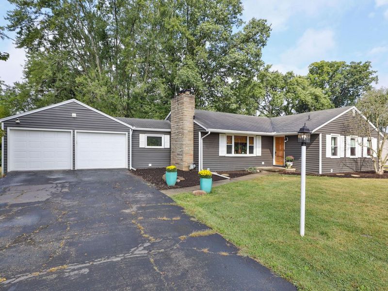 135 Crestview Drive , Delaware, OH 43015 Photo 3