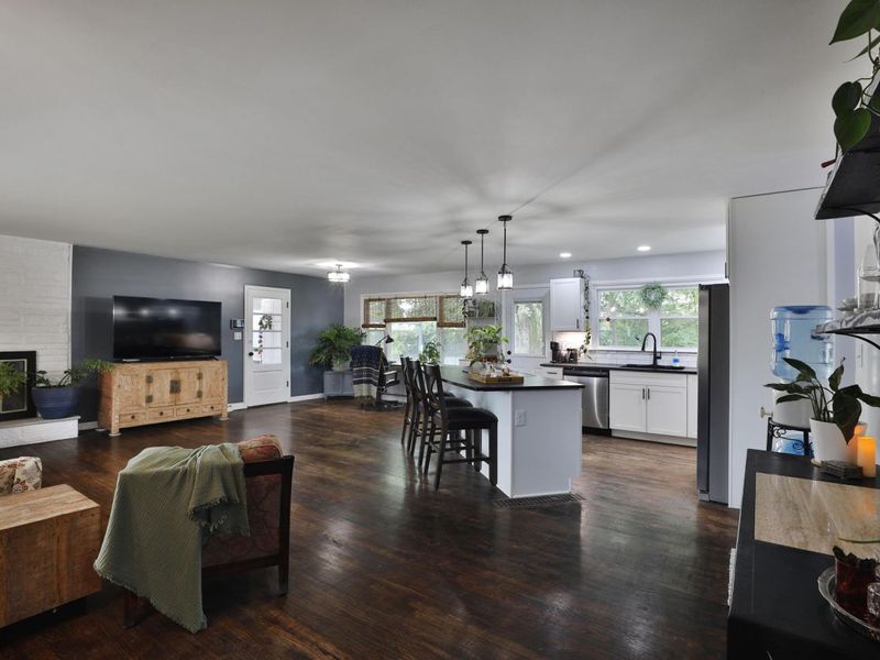 135 Crestview Drive , Delaware, OH 43015 Photo 8