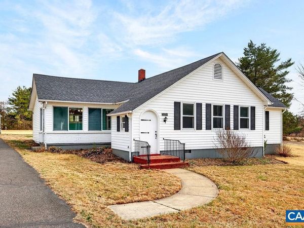 5694 PATRICK HENRY HWY, ROSELAND, VA 22967