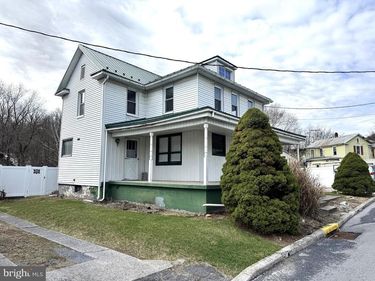 12 MACLAY STREET, MILROY, PA 17063