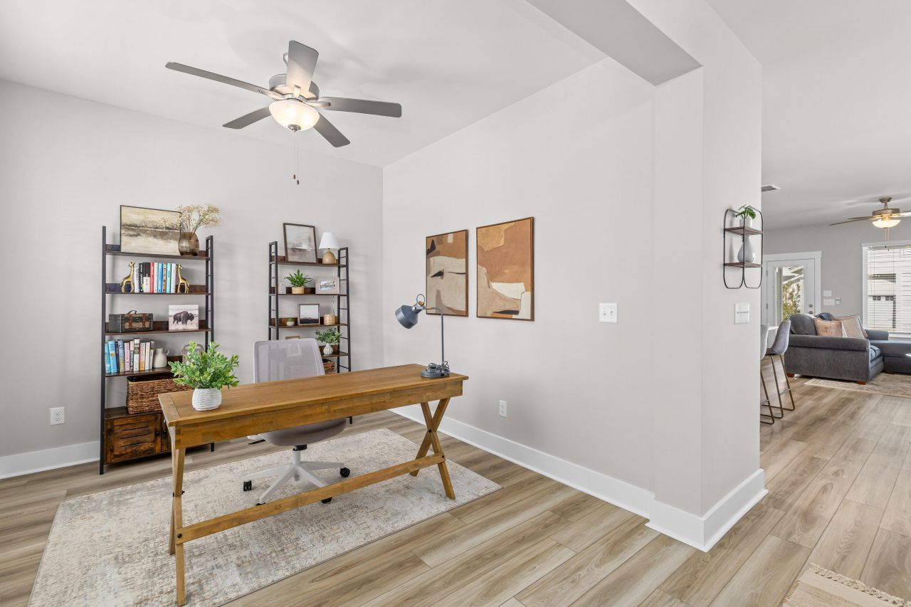 230 Symphony Avenue Photo 11