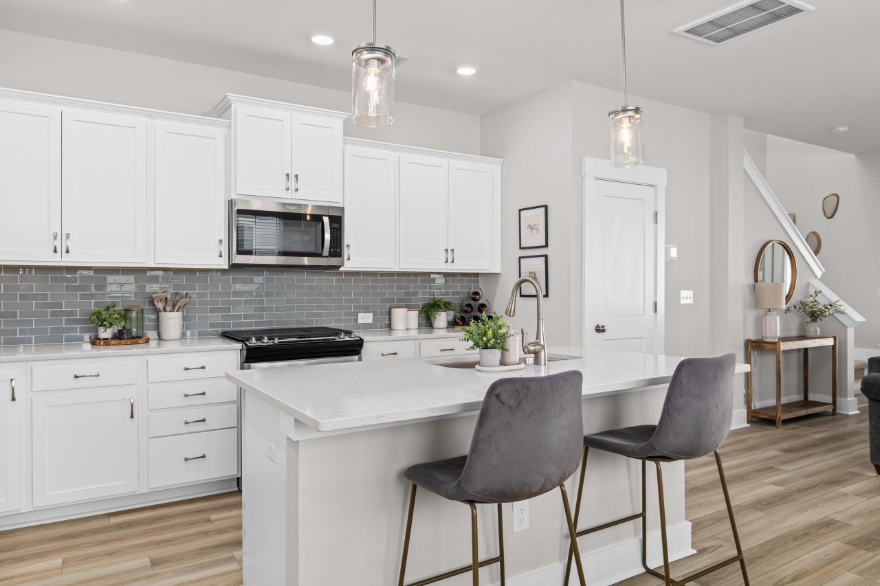 230 Symphony Avenue Photo 13