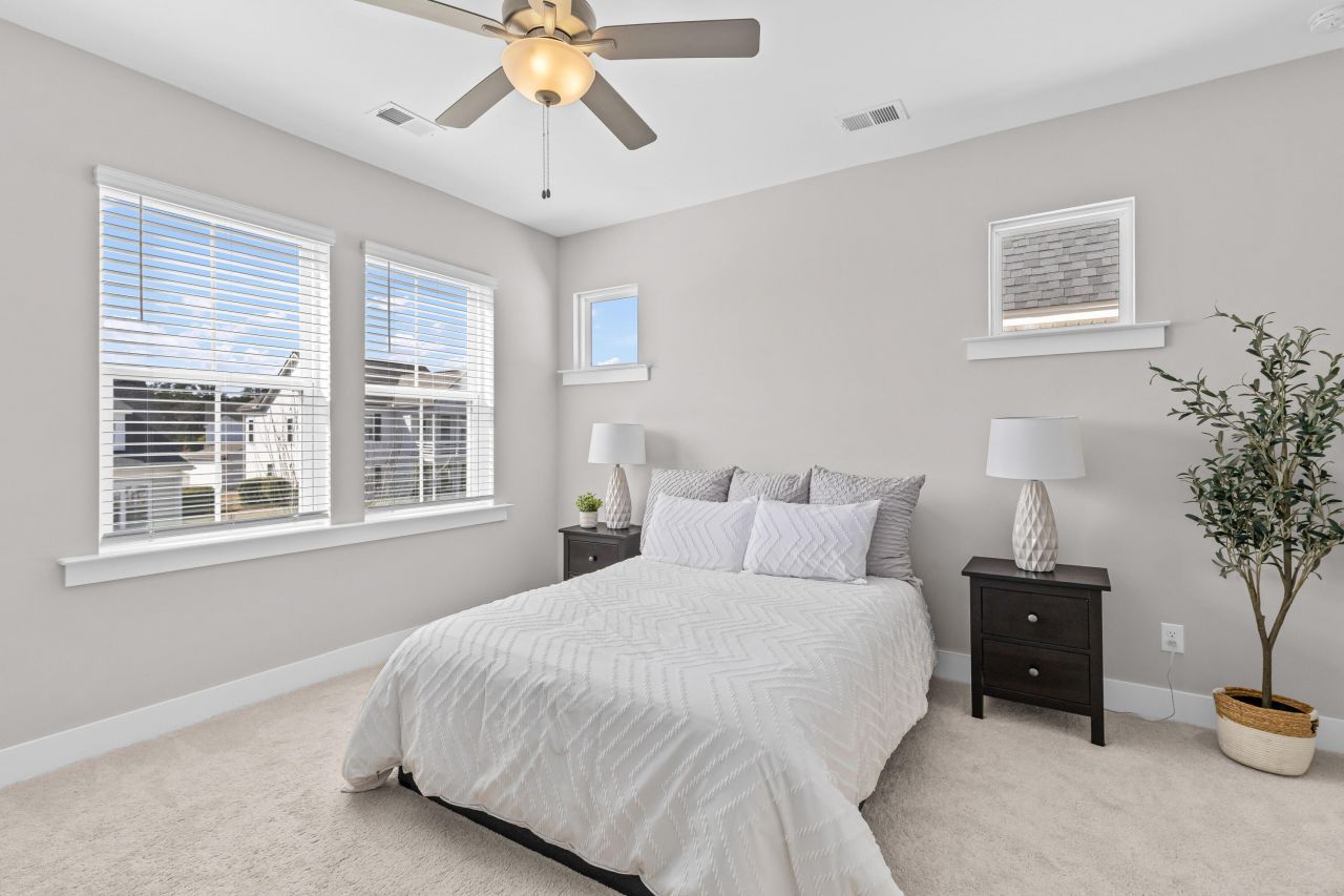 230 Symphony Avenue Photo 23
