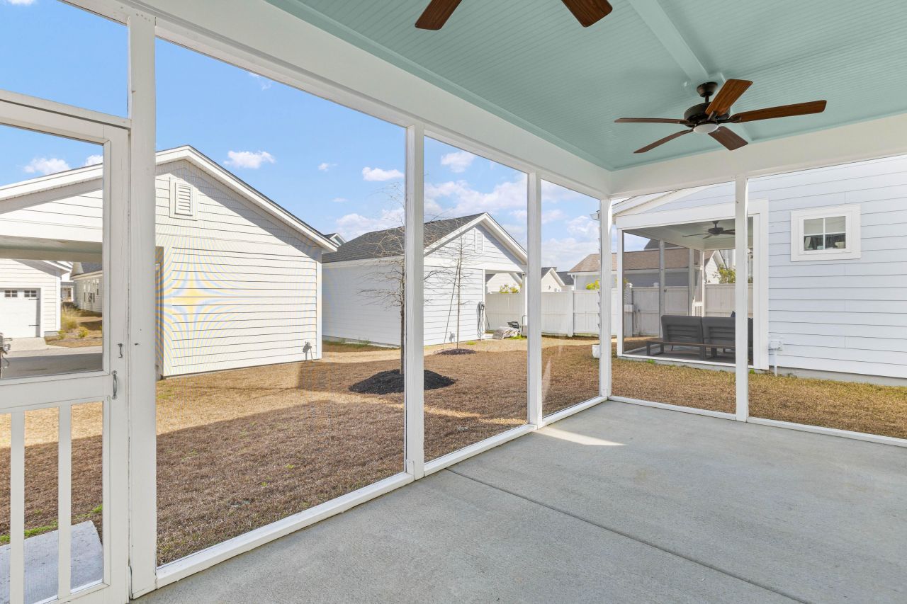 230 Symphony Avenue Photo 35