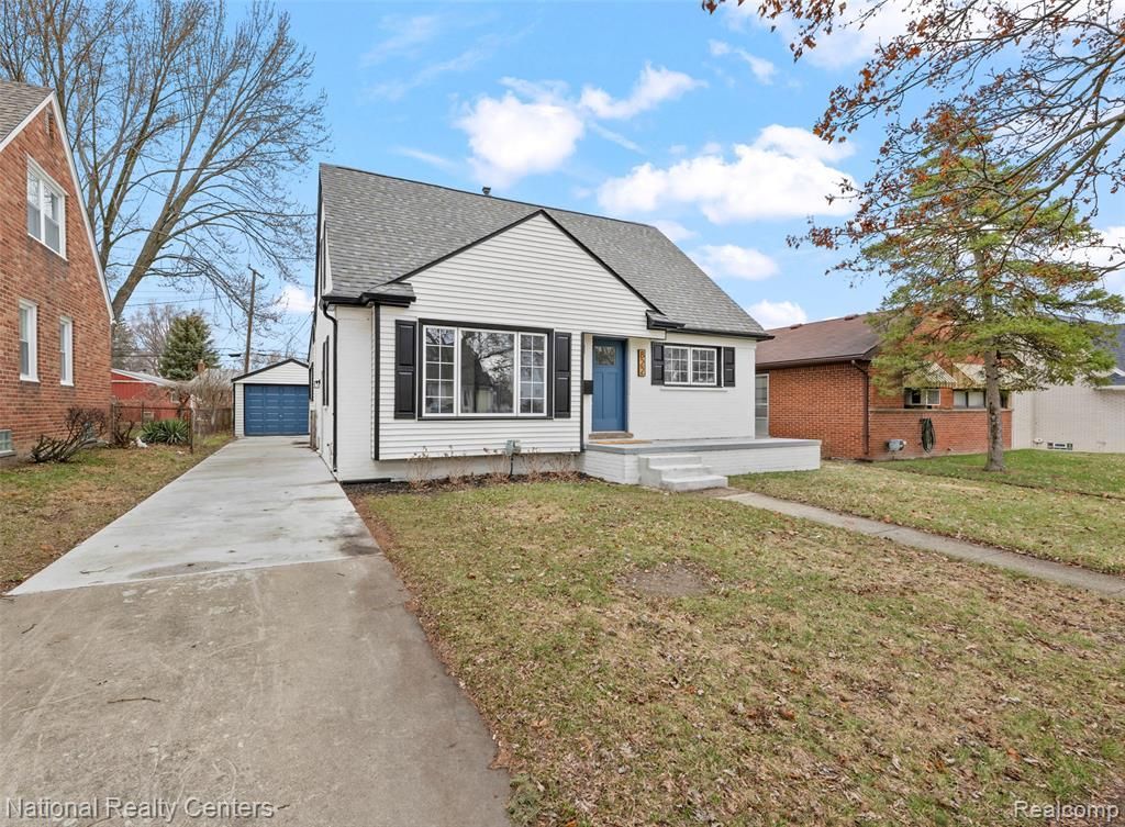 822 Phillips Avenue, Clawson, MI 48017 Main Photo