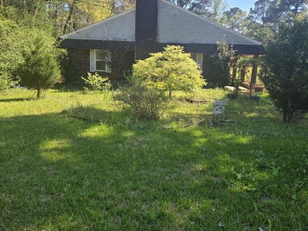 283 Simpson Highway 28, Magee, MS 39111