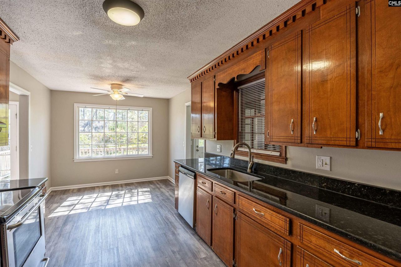 407 Marston Moor Lane  Photo 12