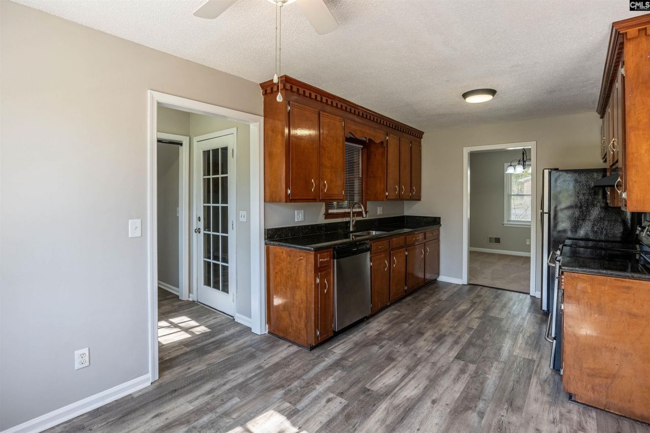 407 Marston Moor Lane  Photo 13