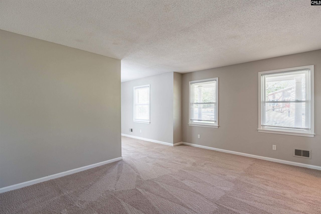 407 Marston Moor Lane  Photo 8