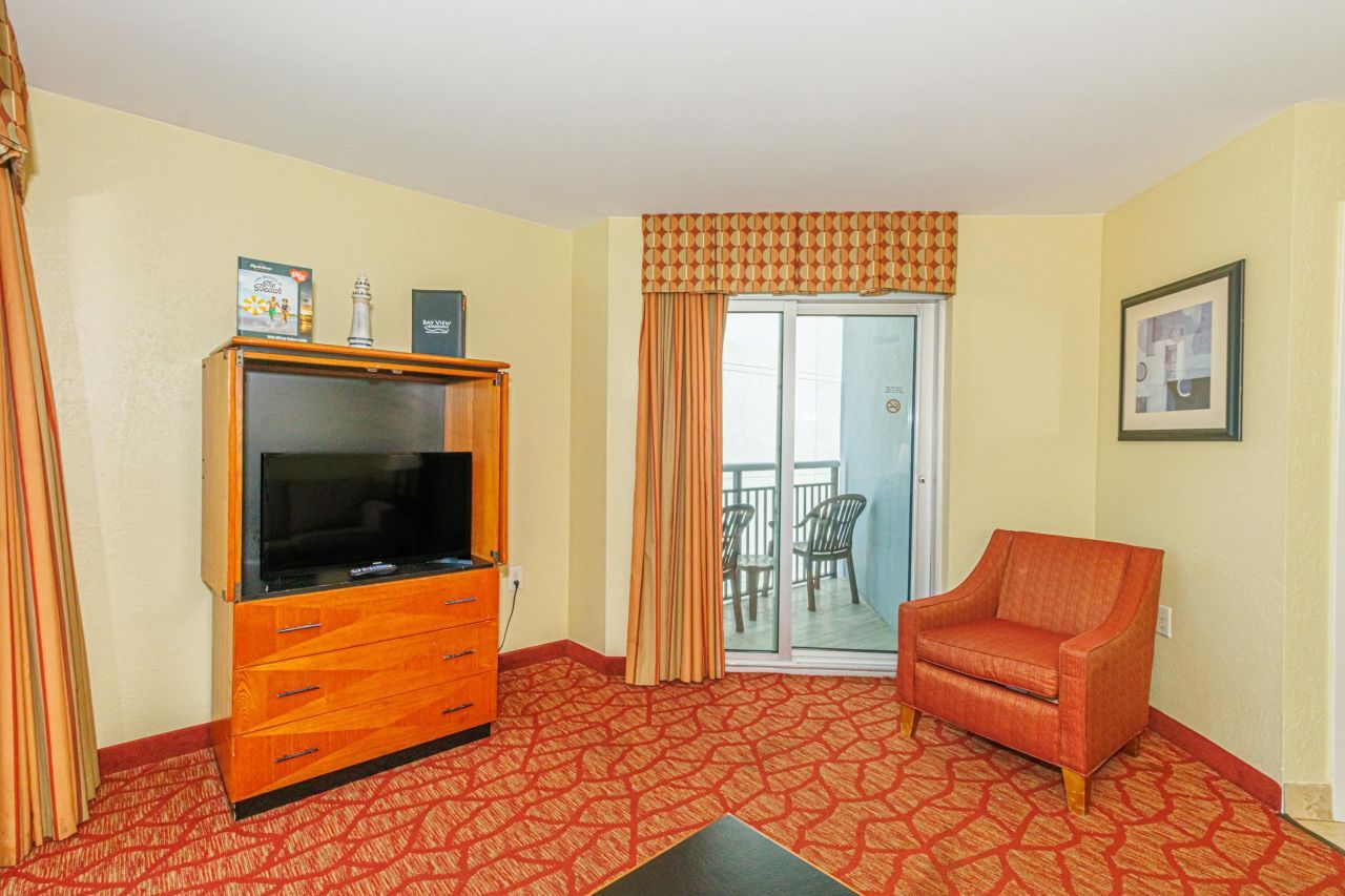 504 N Ocean Blvd.  Photo 5