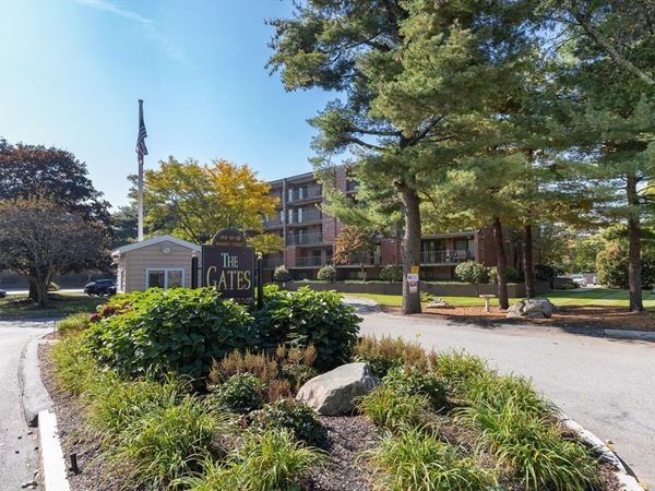 146 Marble Street, Unit 507, Stoneham, MA 02180