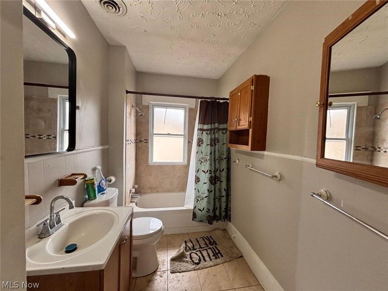 7411 Cornelia Avenue, Unit 2, Cleveland, OH 44103 Photo 6