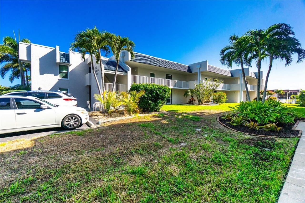 316 Coldeway Drive, Unit 38, Punta Gorda, FL 33950 Photo