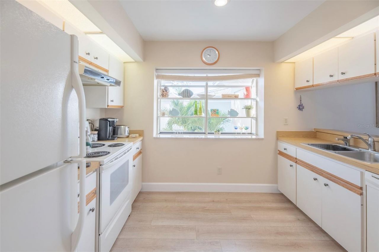 425 Cerromar Terrace, Unit 459, Venice, FL 34293 Photo