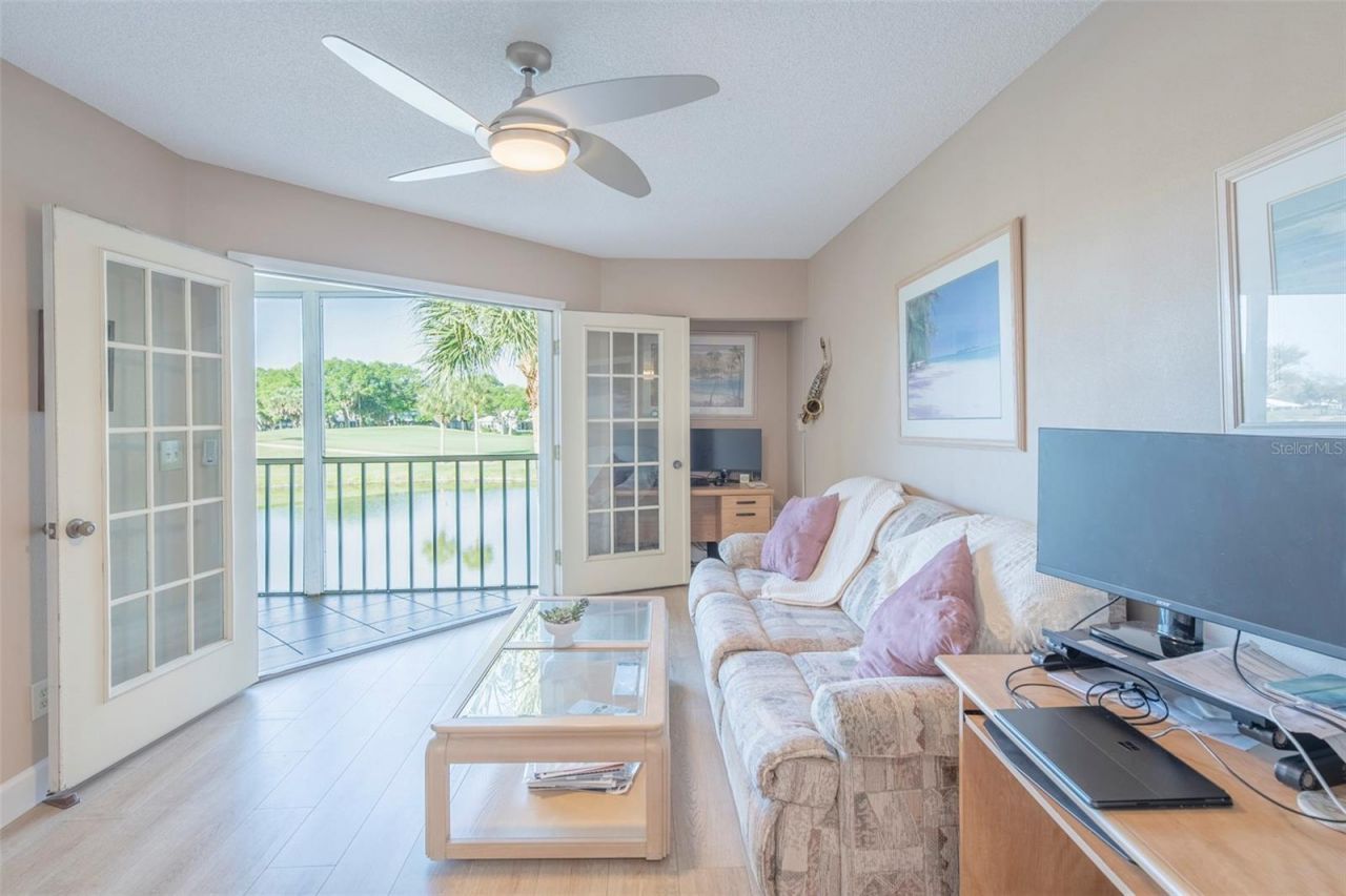 425 Cerromar Terrace, Unit 459, Venice, FL 34293 Photo