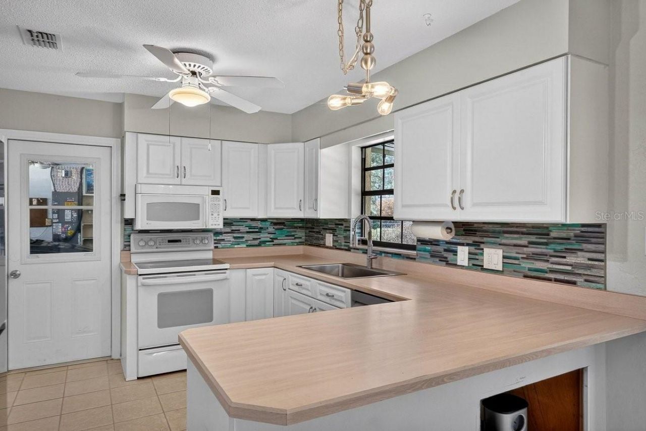 2560 Westwood Avenue , New Smyrna Beach, FL 32168 Photo