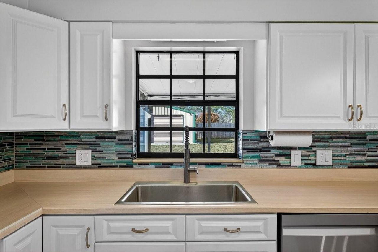 2560 Westwood Avenue , New Smyrna Beach, FL 32168 Photo