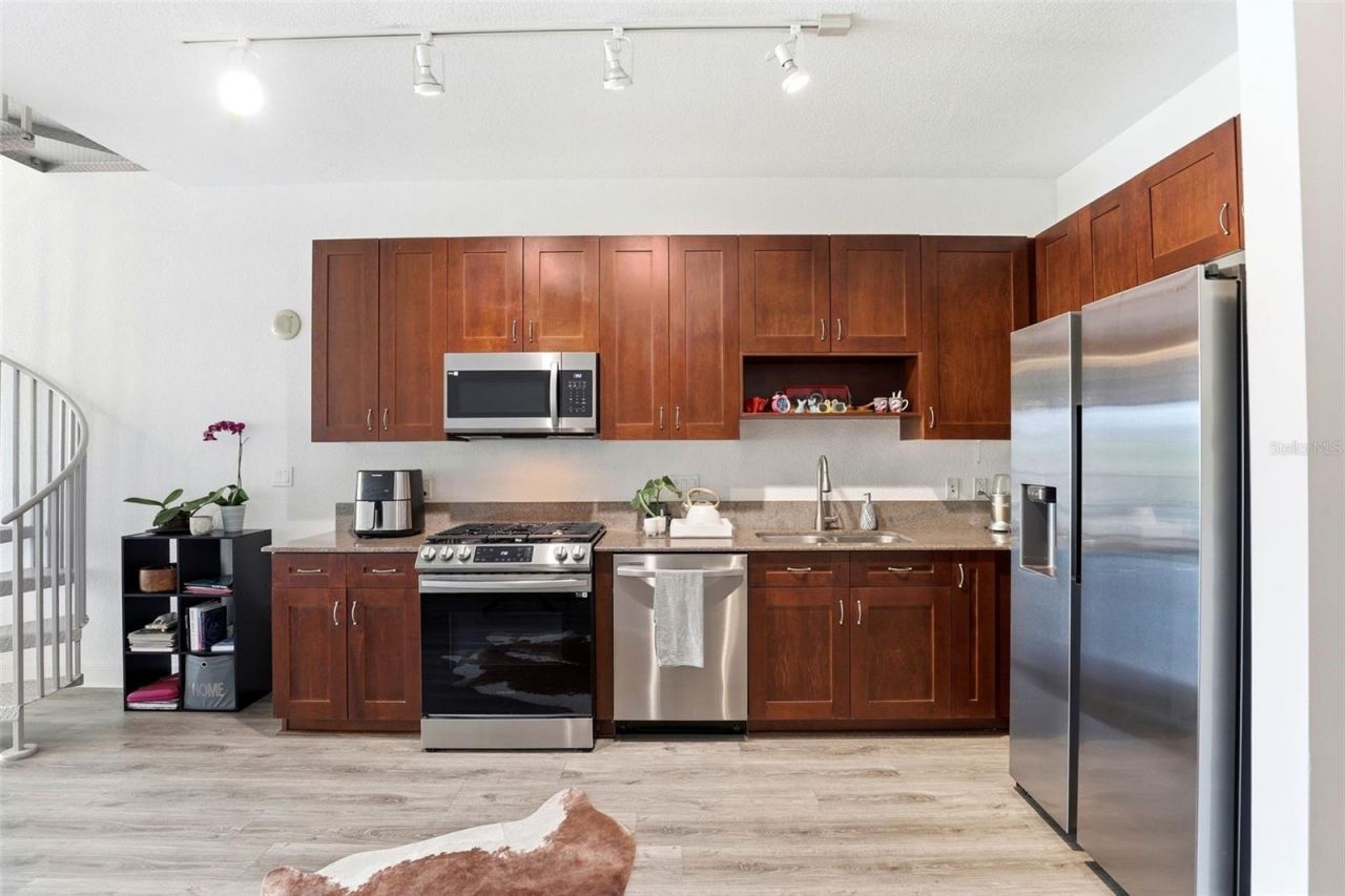 150 E Robinson Street , Unit 2A, Orlando, FL 32801 Photo