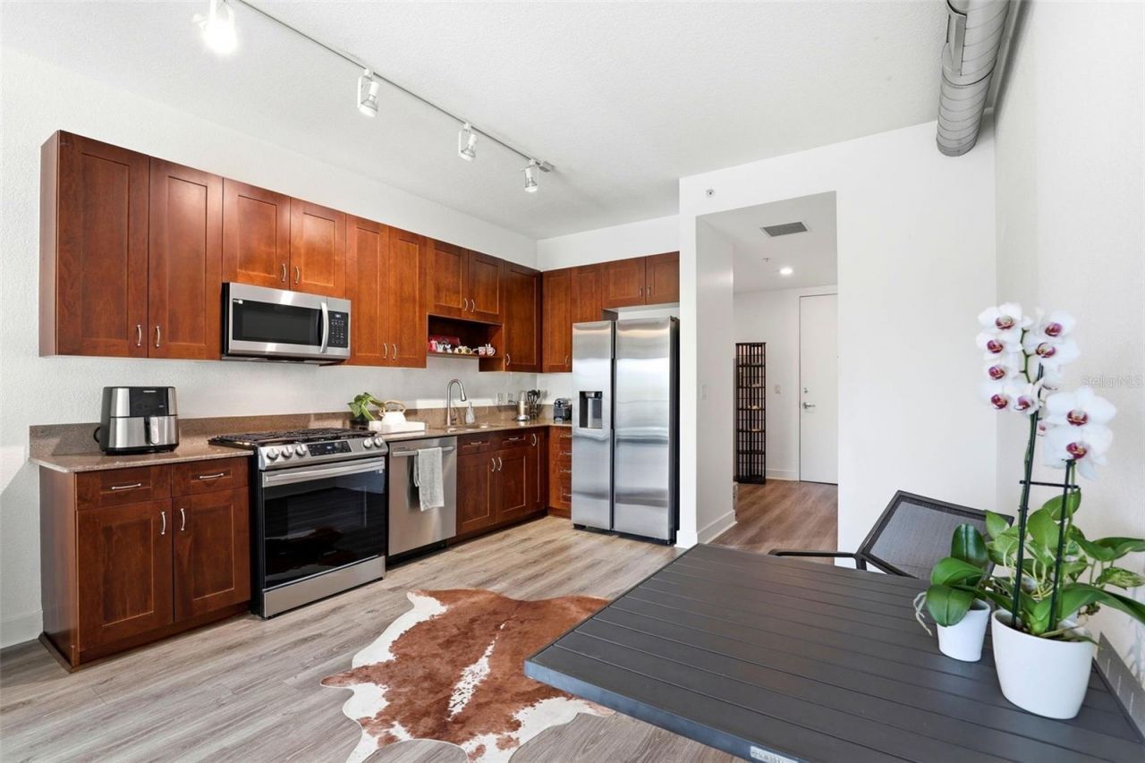 150 E Robinson Street , Unit 2A, Orlando, FL 32801 Photo