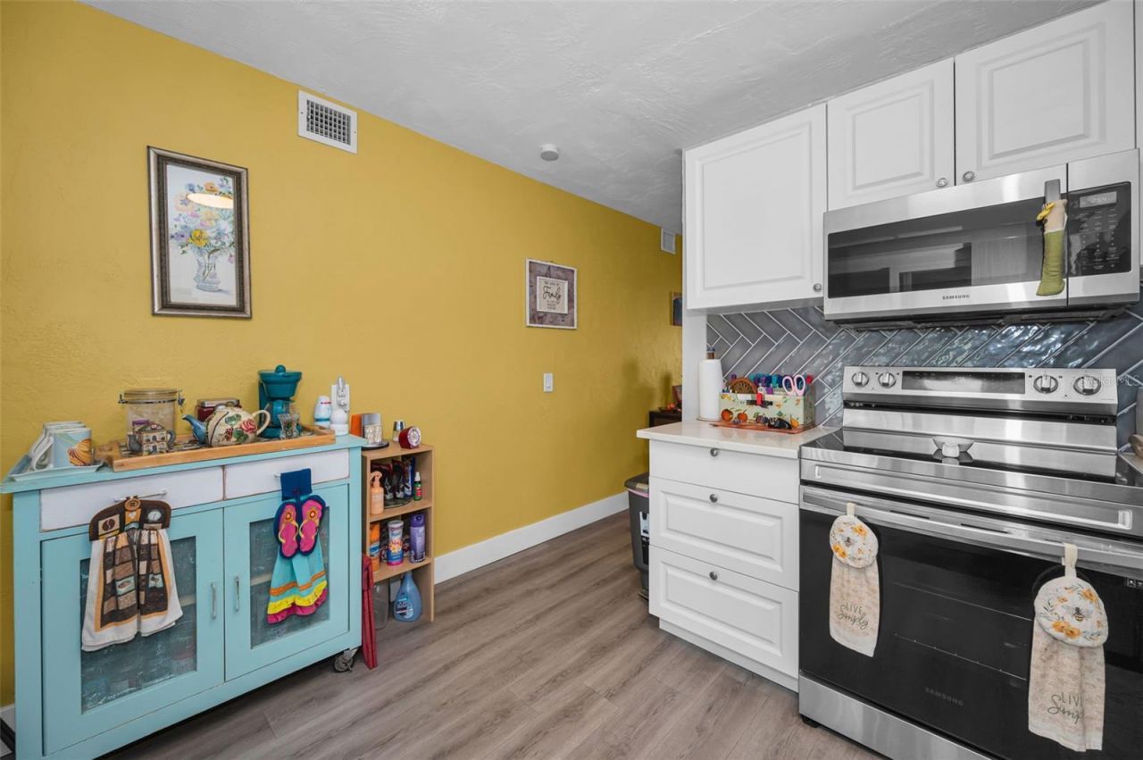 4153 58th Street N, Unit 176, Kenneth City, FL 33709 Photo