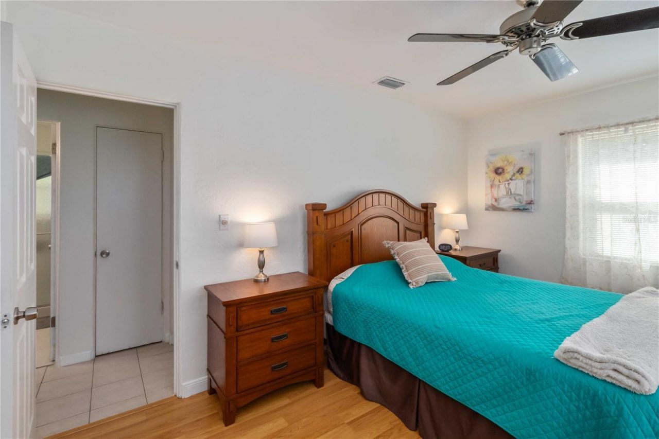 5281 57th Street N, Kenneth City, FL 33709 Photo