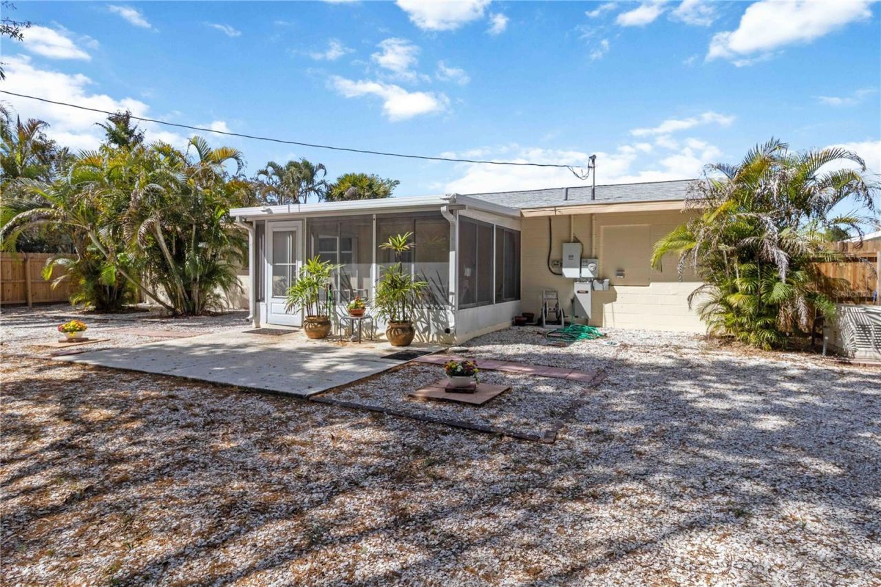 5281 57th Street N, Kenneth City, FL 33709 Photo