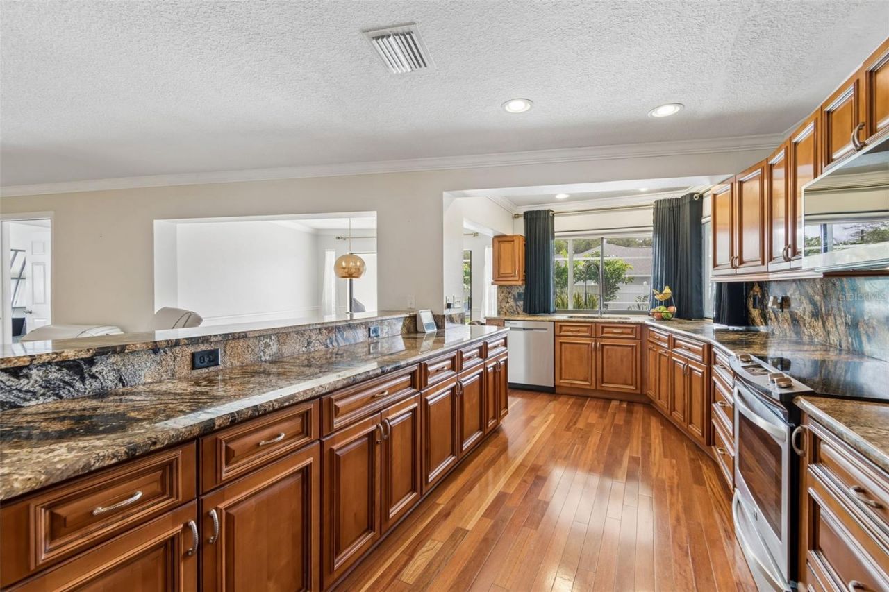 13114 Tifton Drive , Tampa, FL 33618 Photo