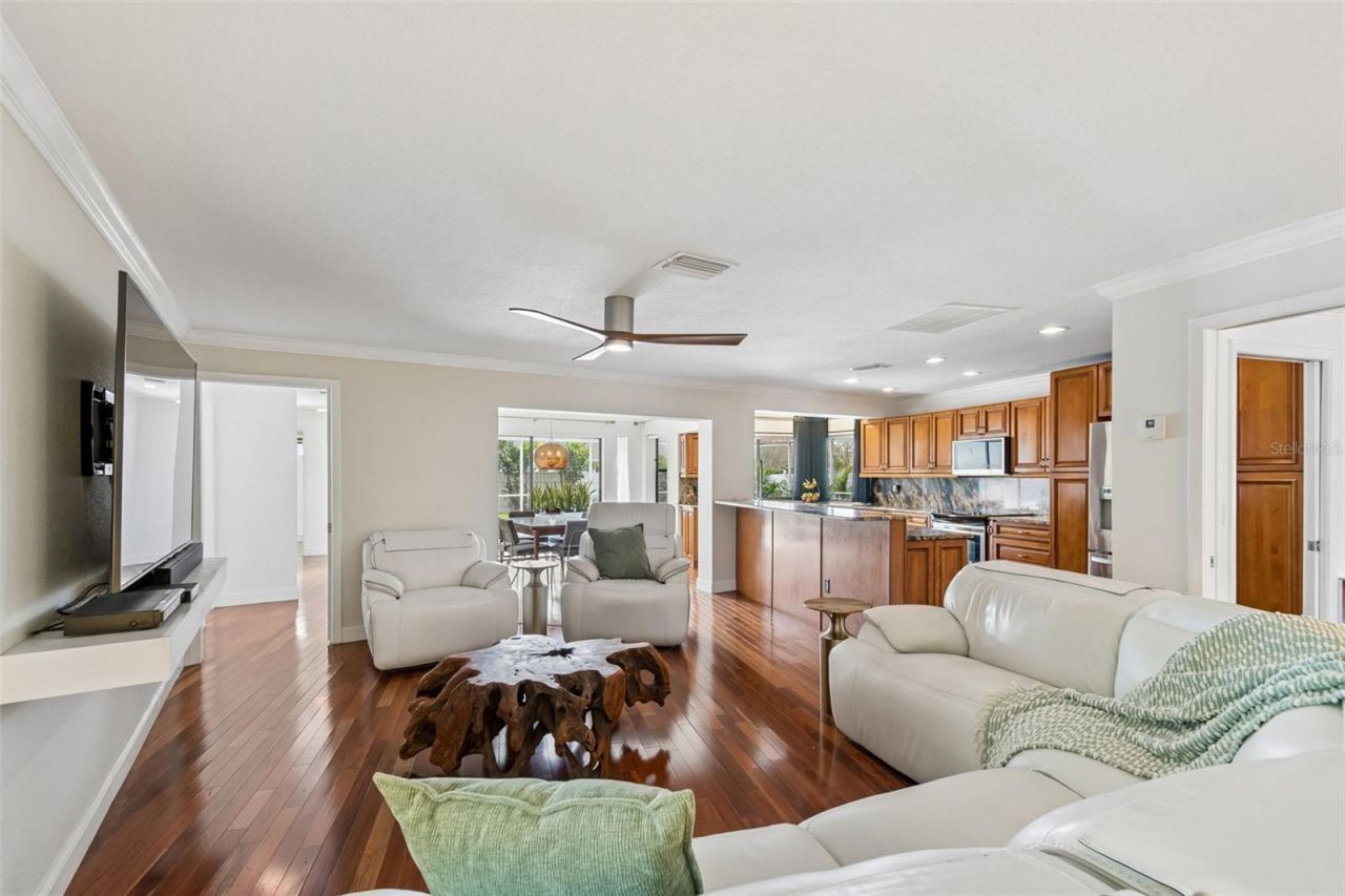 13114 Tifton Drive , Tampa, FL 33618 Photo