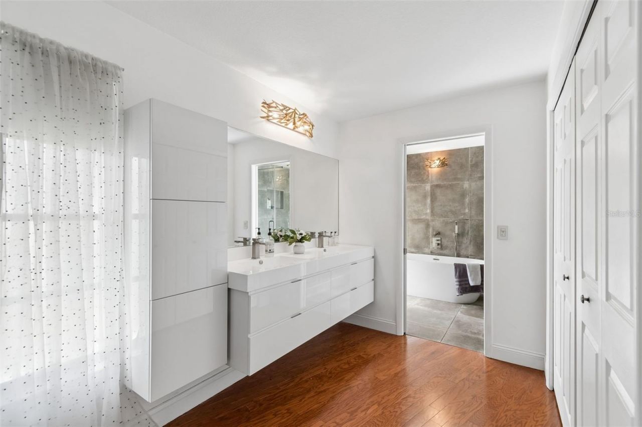 13114 Tifton Drive , Tampa, FL 33618 Photo