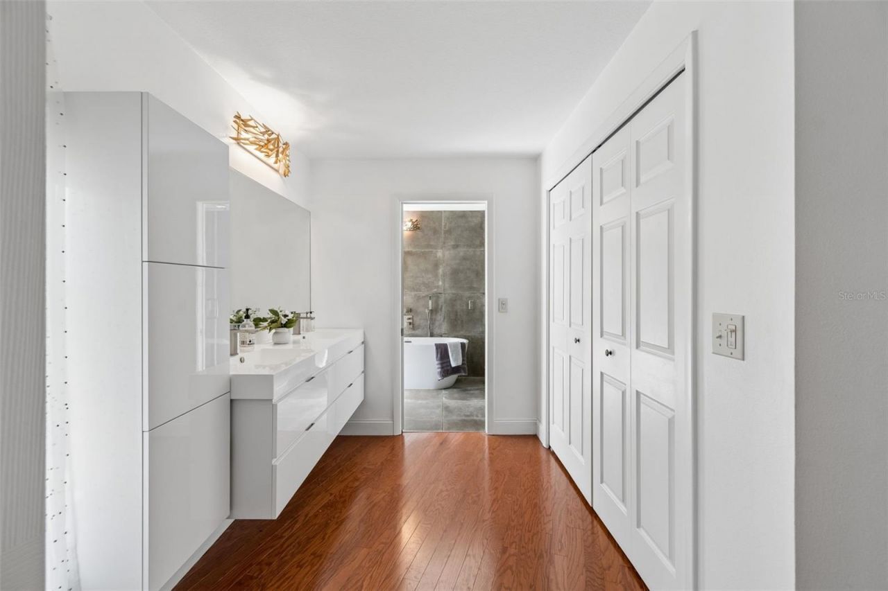 13114 Tifton Drive , Tampa, FL 33618 Photo