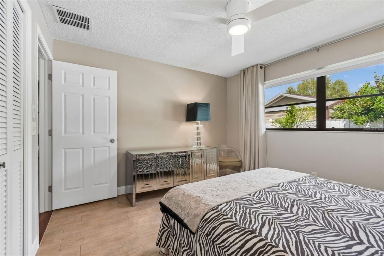 13114 Tifton Drive , Tampa, FL 33618 Photo