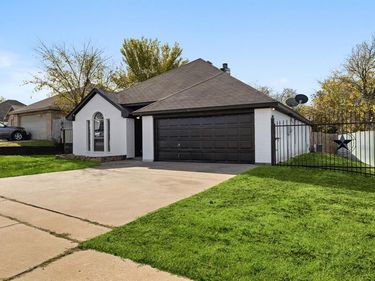 309 Dupont Circle, Fort Worth, TX 76134