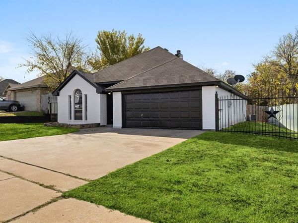 309 Dupont Circle, Fort Worth, TX 76134