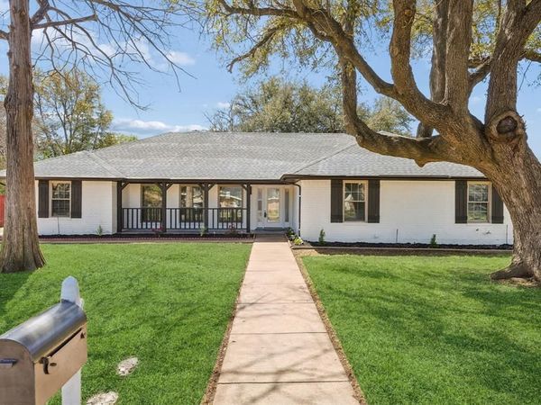 904 Bert Drive, Arlington, TX 76012
