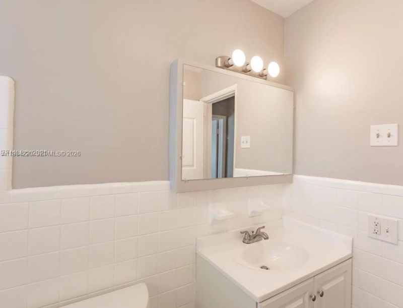 1816 Mckinley St, Unit 10, Hollywood, FL 33020 Photo