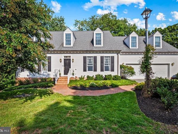 12 DEMBEIGH HILL CIRCLE, BALTIMORE, MD 21210