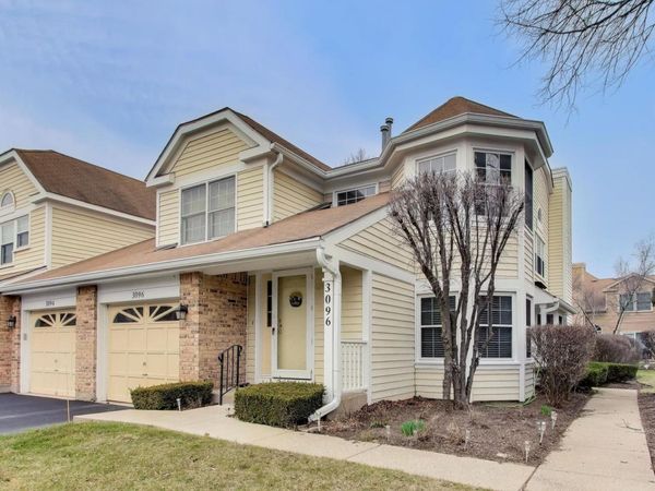 3096 N Daniels Court , Unit 3096, Arlington Heights, IL 60004