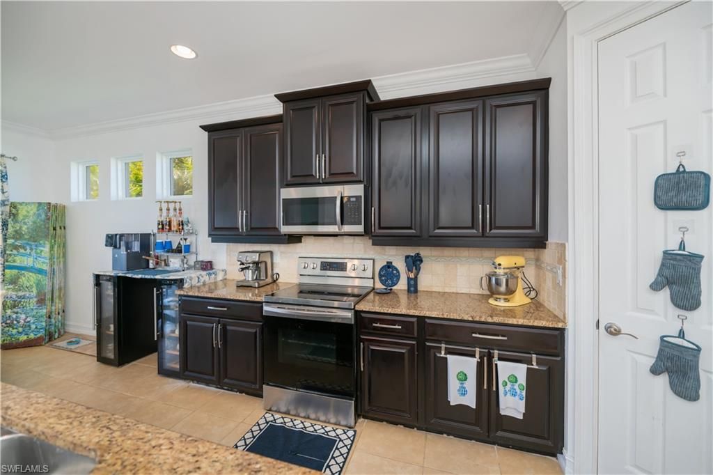223 Destiny Cir, Cape Coral, FL 33990 Photo