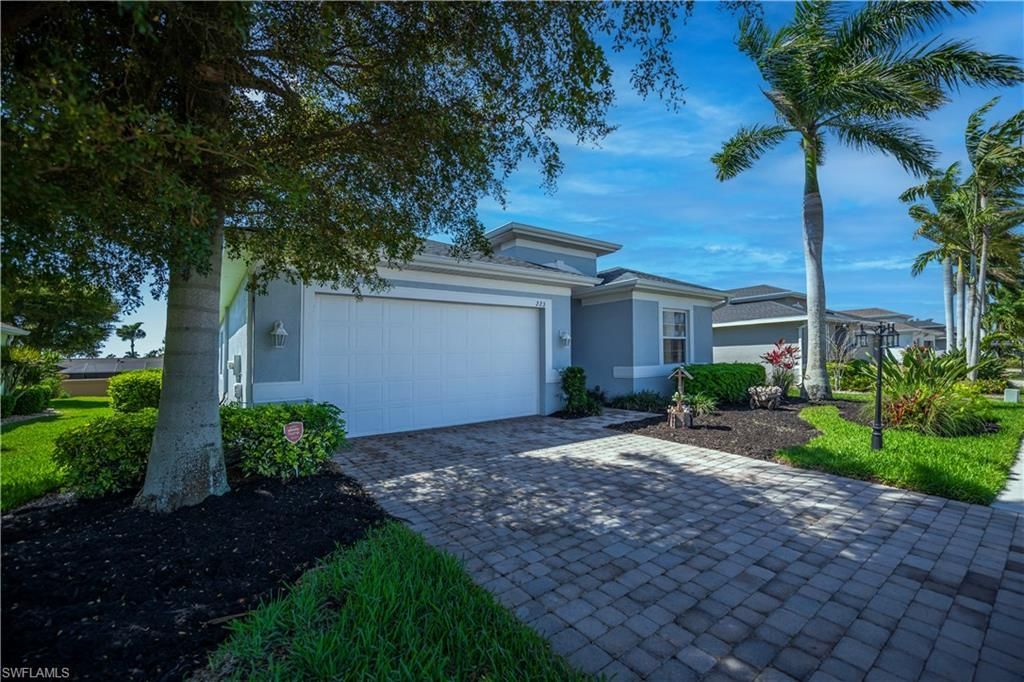 223 Destiny Cir, Cape Coral, FL 33990 Photo