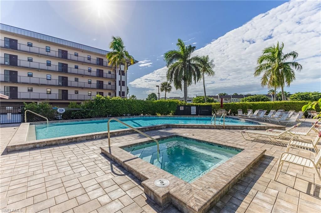801 River Point Dr, Unit 102A, Naples, FL 34102 Photo