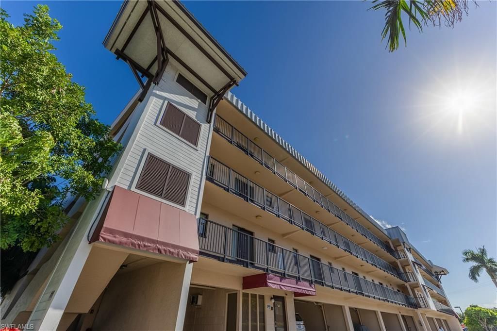 801 River Point Dr, Unit 102A, Naples, FL 34102 Photo